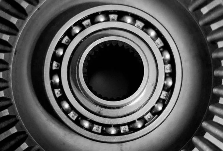 Roulements industriels : comment sélectionner le modèle adapté aux charges et contraintes mécaniques